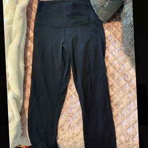 Black Lulu high waisted leggings